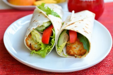 Wraps maison aux crudités croquantes : une idée lunchbox saine pour vos enfants